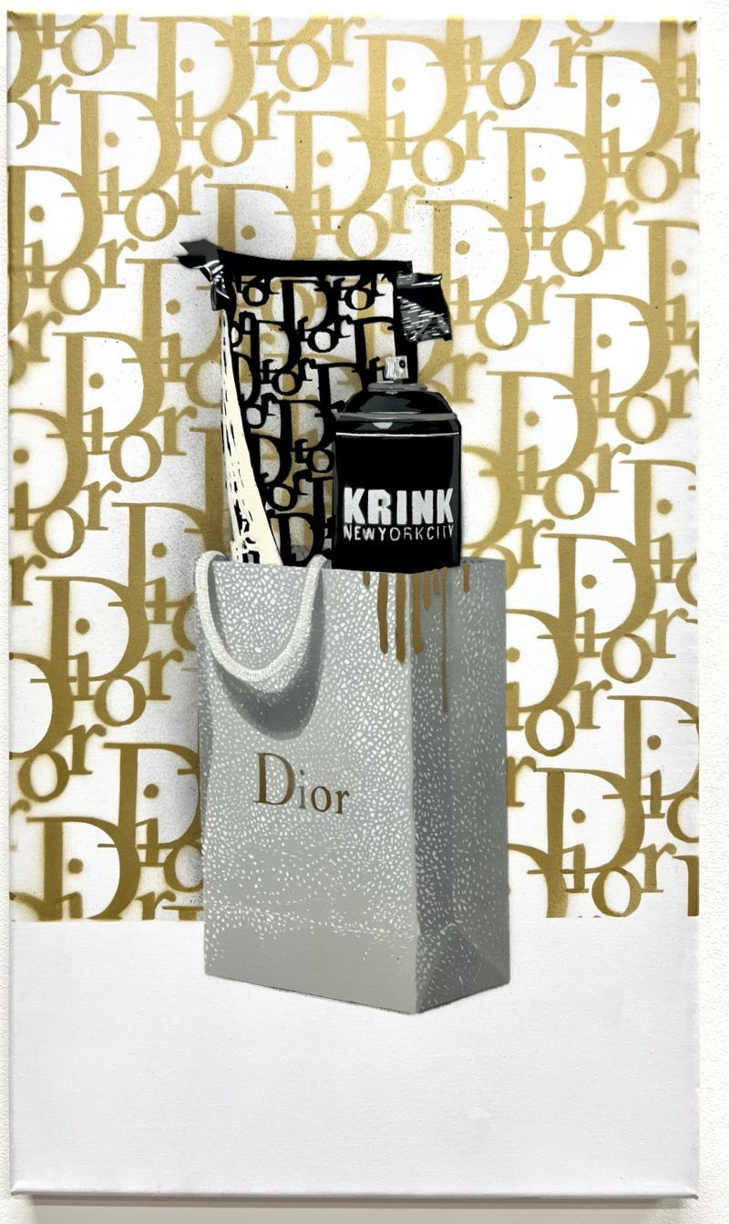 Dotmasters - Gold Dior wallpaper and drips